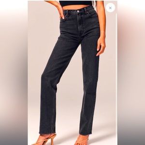 Abercrombie 90s Straight Ultra High Rise  - Black